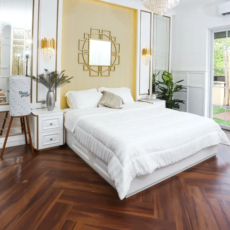 Stripes White - Premium Bedding Set (TENCEL™ Lyocell)