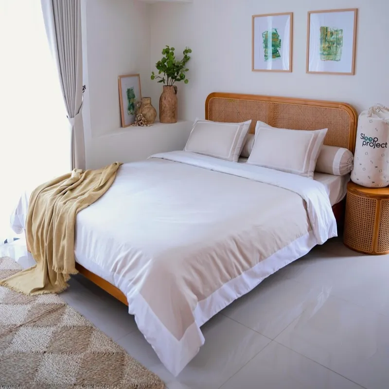 Taupe & White - Velvet Frame Premium Cotton Bedding Set