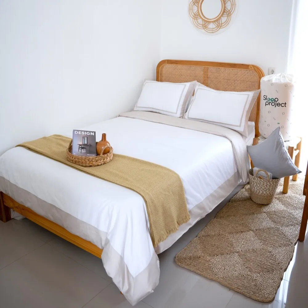 White & Taupe - Velvet Frame Premium Cotton Bedding Set