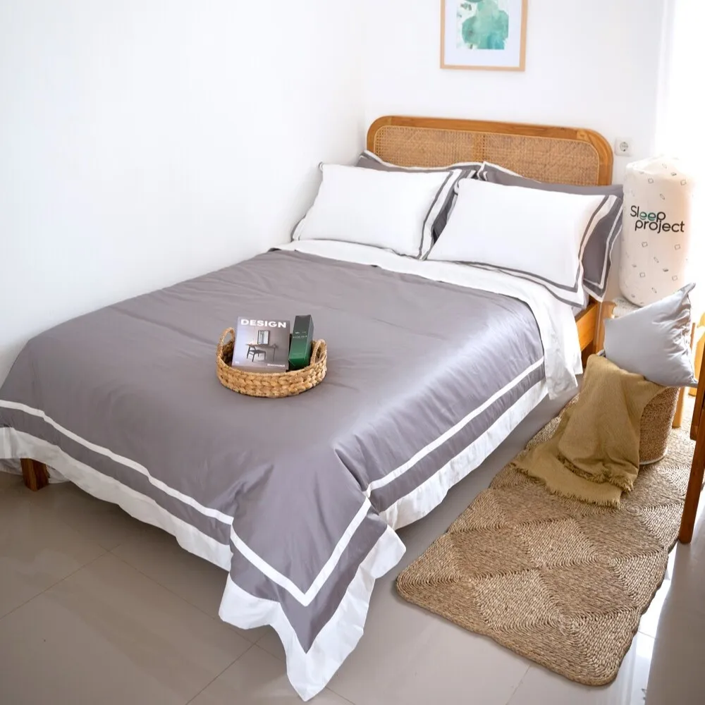 Dark Grey & White - Velvet Frame Premium Cotton Bedding Set